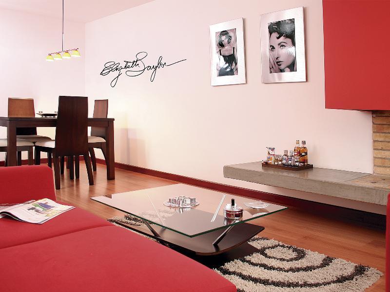 Hotel Celebrities Suites Bogotá Esterno foto