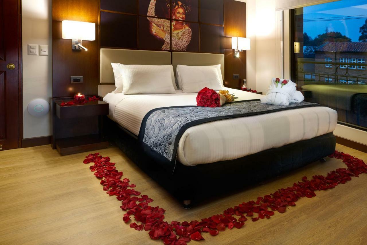 Hotel Celebrities Suites Bogotá Esterno foto